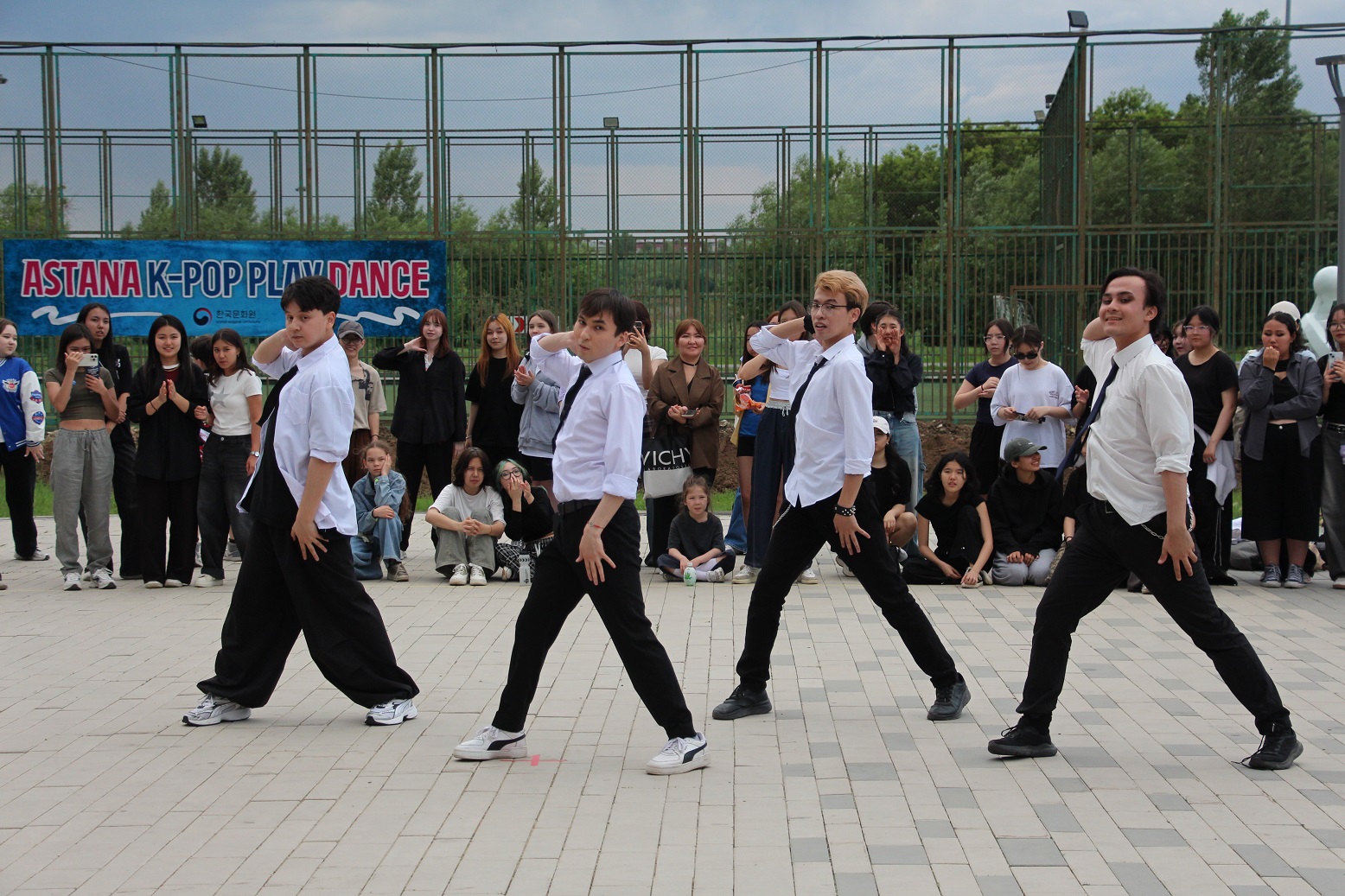 K-pop 랜덤댄스 <2025 K-pop Play Dance> 행사 개최