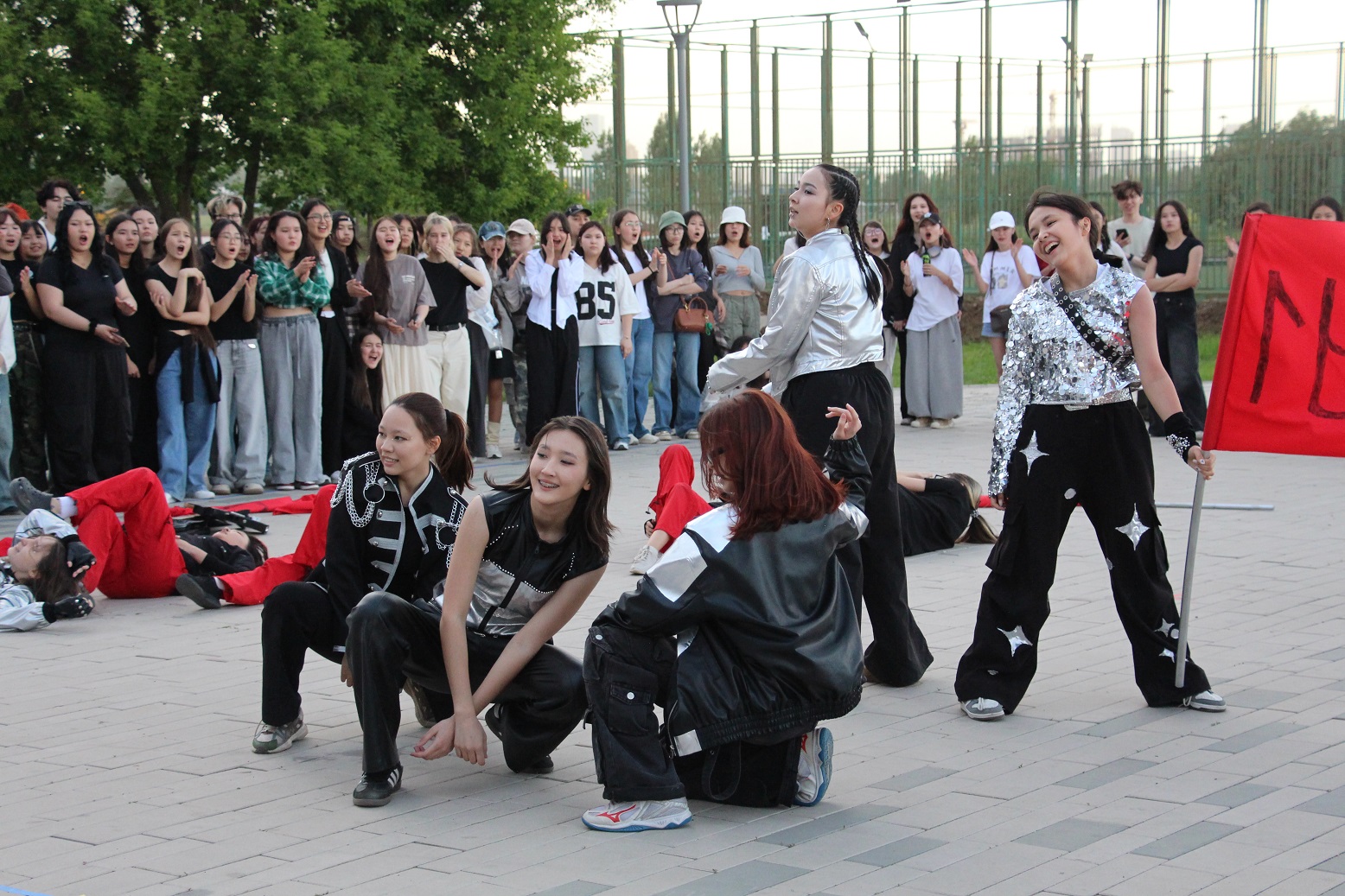 K-pop 랜덤댄스 <2025 K-pop Play Dance> 행사 개최