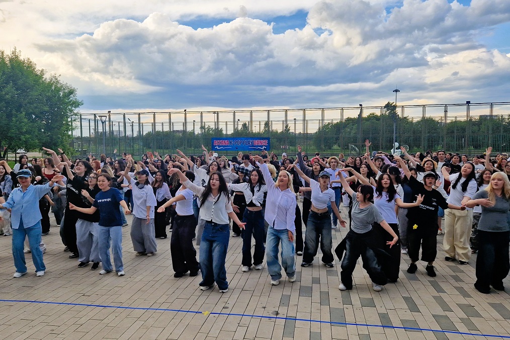 K-pop 랜덤댄스 <2025 K-pop Play Dance> 행사 개최