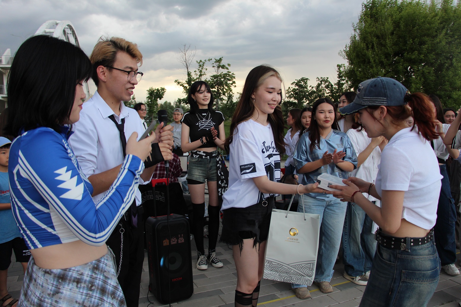 K-pop 랜덤댄스 <2025 K-pop Play Dance> 행사 개최