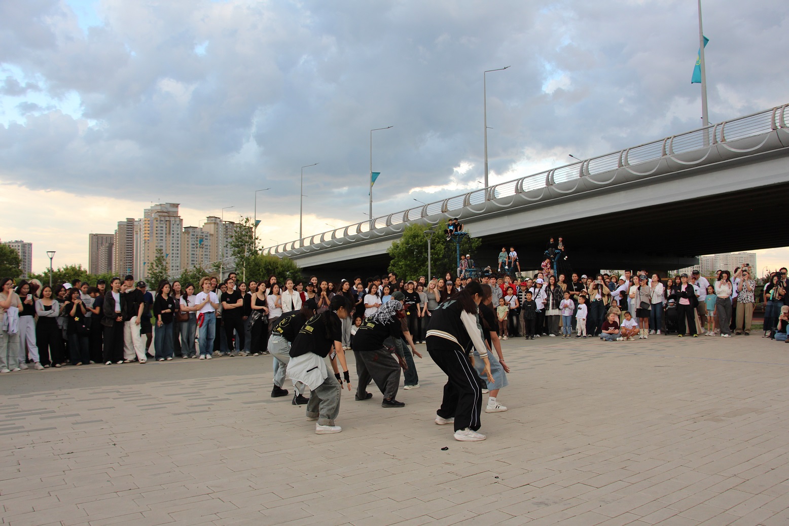 K-pop 랜덤댄스 <2025 K-pop Play Dance> 행사 개최