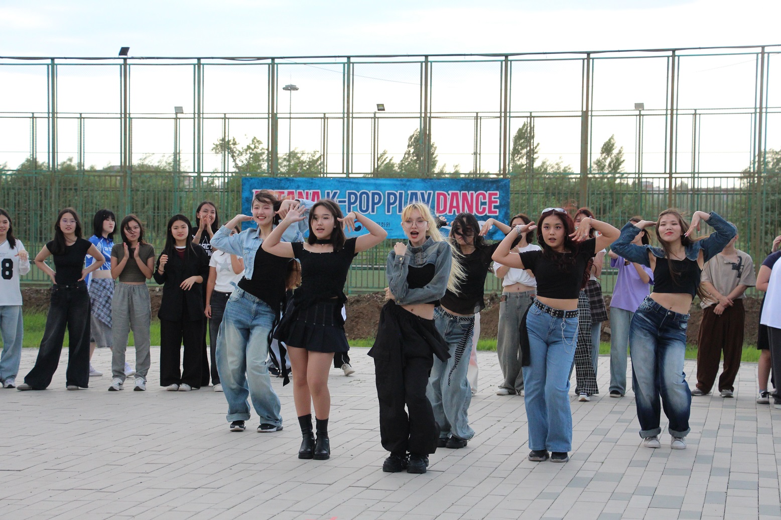 K-pop 랜덤댄스 <2025 K-pop Play Dance> 행사 개최