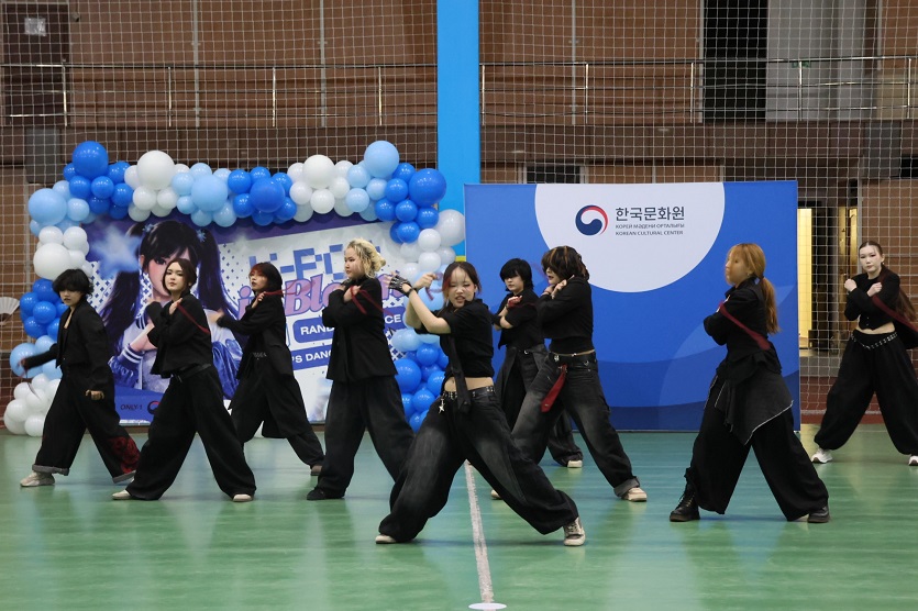 Heemang Crew 협업 <K-POP in Bloom Random Dance> 행사 개최