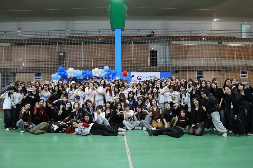 Heemang Crew 협업 <K-POP in Bloom Random Dance> 행사 개최