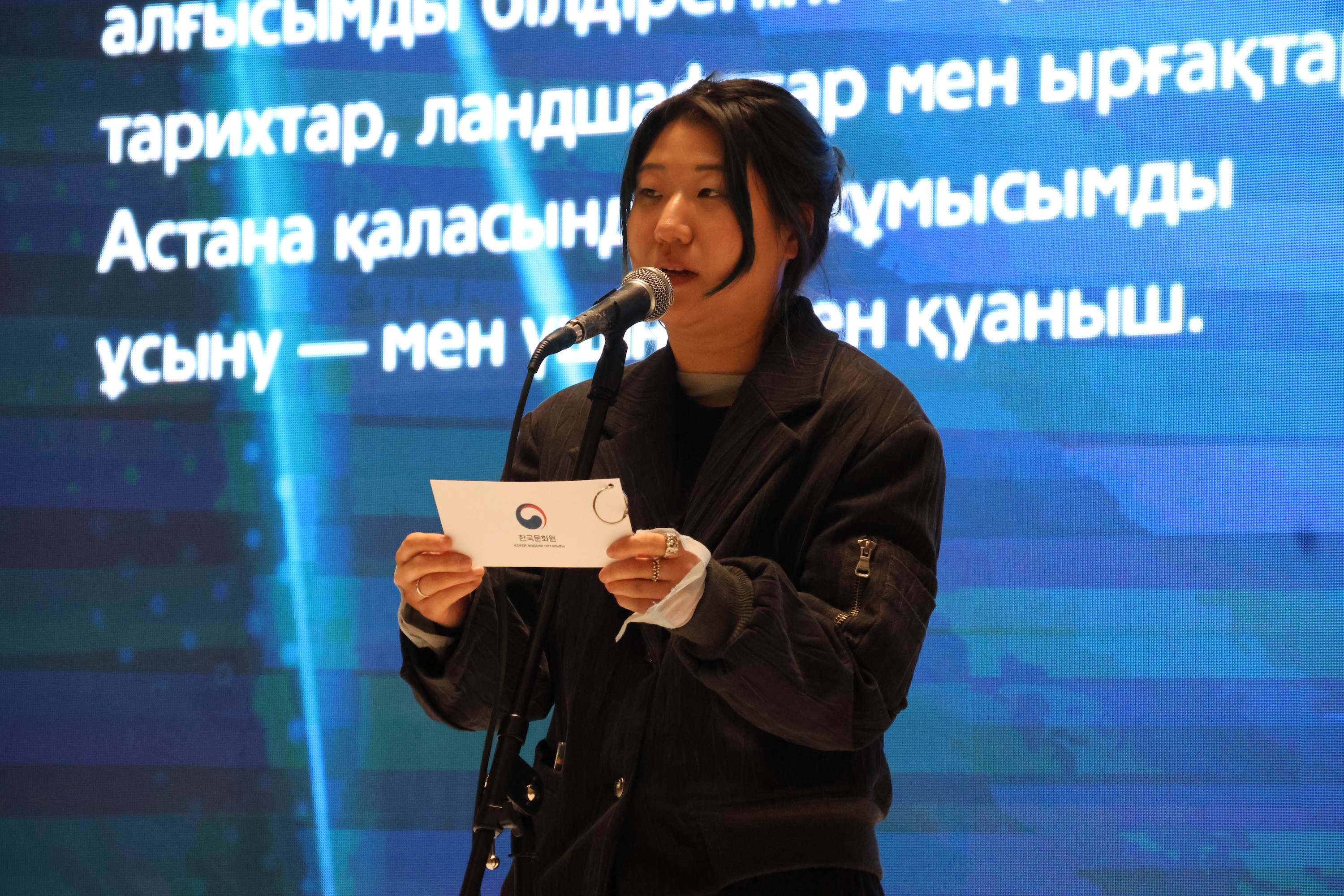 황선정 개인전 《Planetary Weaving》 개막식 개최