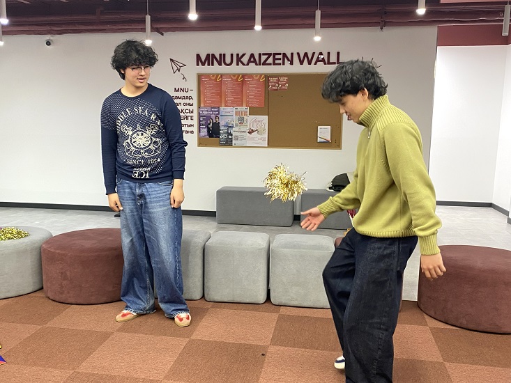 막숫 나릭바예프 대학교 및 '한규' 동아리 협업 <Cherry Blossom Spring Festival> 행사 개최